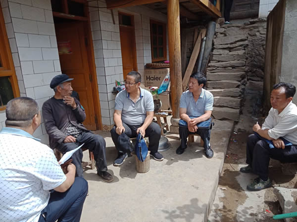 結(jié)對幫扶入戶 助力脫貧攻堅(jiān)