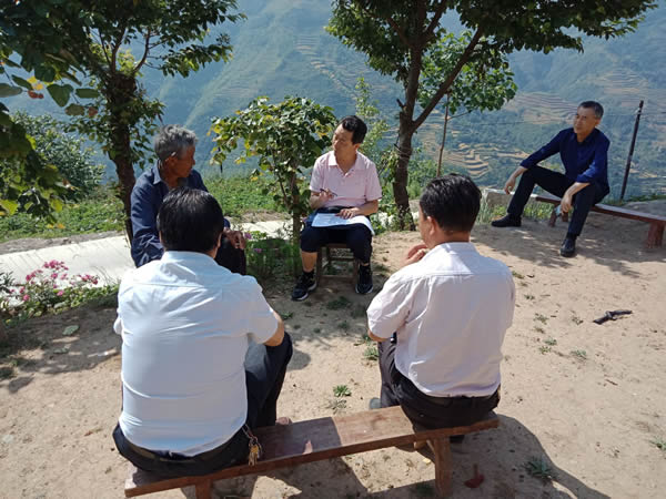 結(jié)對幫扶入戶 助力脫貧攻堅(jiān)