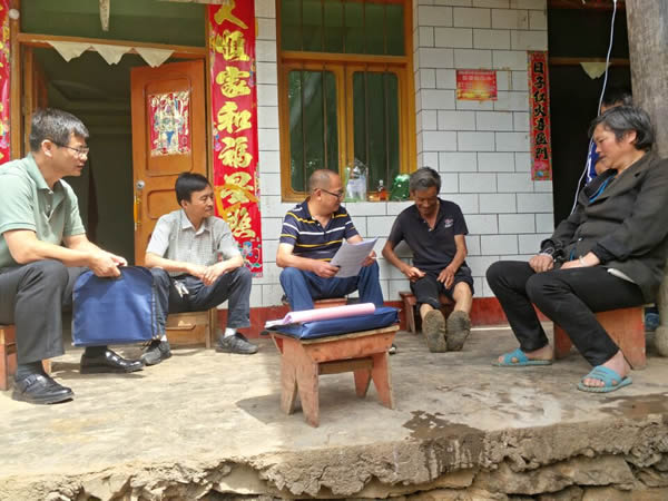 結(jié)對幫扶入戶 助力脫貧攻堅(jiān)