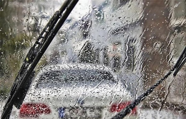 科目二、科目三遇到下雨天應該怎樣做？考試順利會通過