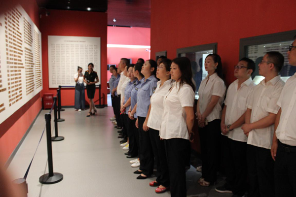 隴運集團(tuán)武都汽車站黨支部迎國慶70周年 “銘記歷史 緬懷先烈”主題活動