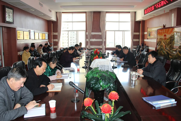 隴運(yùn)集團(tuán)公司黨委召開(kāi)“不忘初心、牢記使命”主題教育讀書班暨理論學(xué)習(xí)中心組第九次集中學(xué)習(xí)（擴(kuò)大）會(huì)議