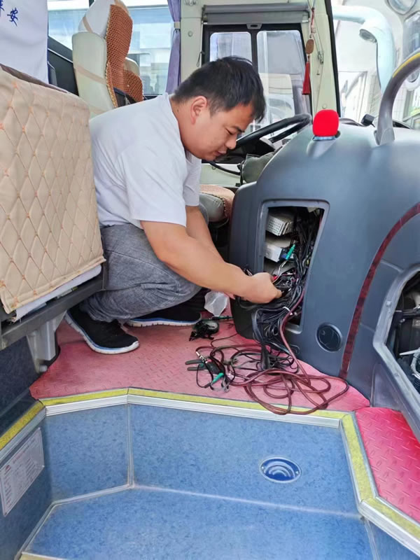 【三抓三促進(jìn)行時(shí)】隴運(yùn)集團(tuán)成縣客運(yùn)公司扎實(shí)開展“兩客一?！避囕v動(dòng)態(tài)監(jiān)控專項(xiàng)整治工作